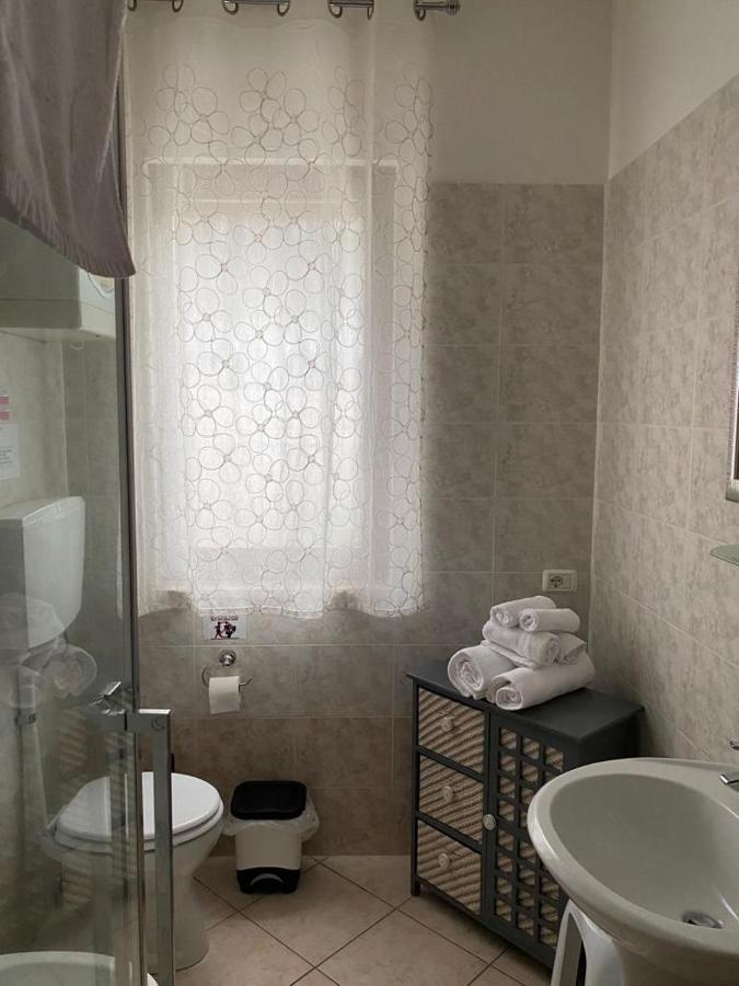 Ferienwohnung La Rosa Del Garda Peschiera del Garda Exterior foto